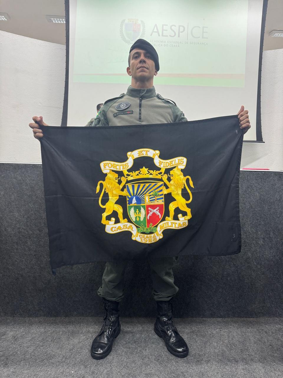 Agente da Casa Militar do Ceará conclui o Curso de Policiamento Ambiental