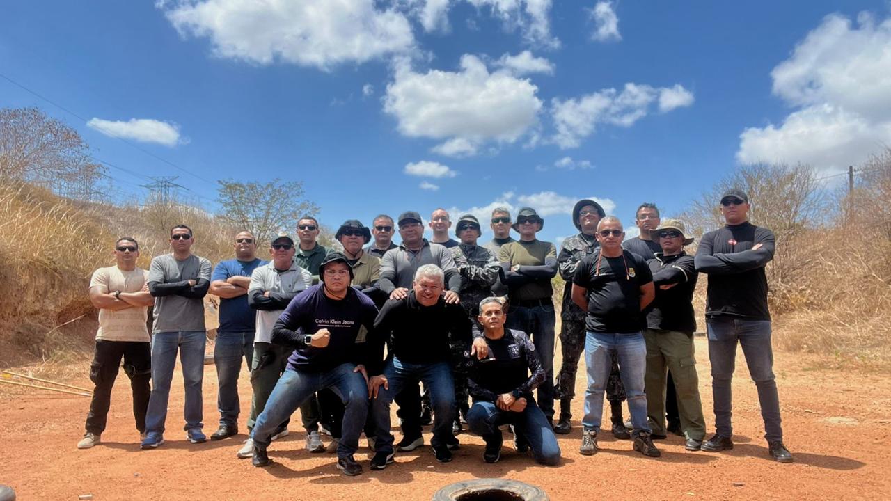 Casa Militar promove capacitação operacional com equipamentos não letais